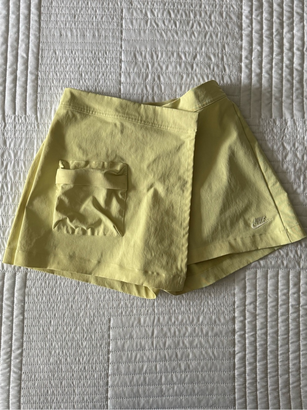 Nike Tech Pack High-Rise Wraparound Skort | Butter Yellow | XS - Picture 5 of 12